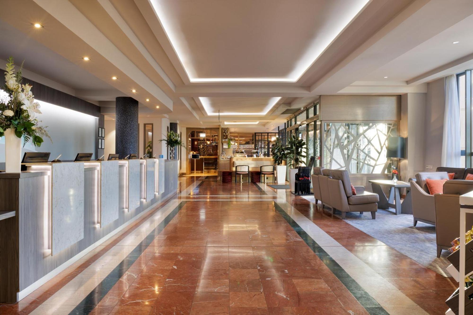 Hilton Garden Inn Dublin City Centre — Fotos 3
